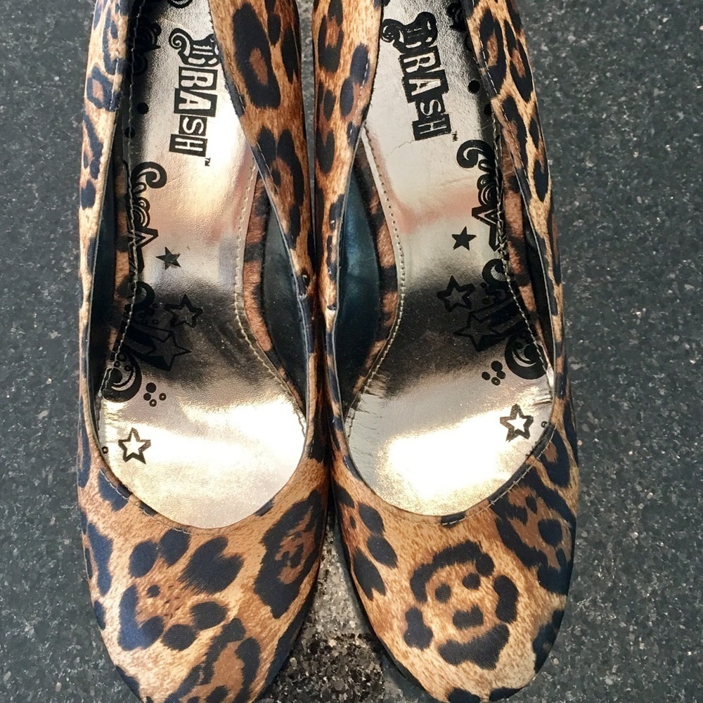 Leopard Print Platform Wedges Size 8.5​​​​ - Picture 2 of 3